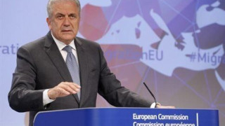 Κομισιόν: Μετεγκατάσταση 16.000 προσφύγων από την Ελλάδα 