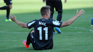 Μικροπροβλήματα για Μακ, Κόστα