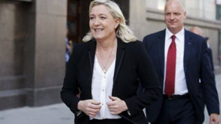 Λεπέν: «Ινκόγκνιτο» στη Μόσχα
