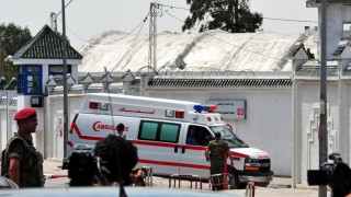 Τύνιδα: Επτά στρατιωτικοί νεκροί από πυροβολισμούς 