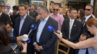Αναστασιάδης - Ακιντζί: Συμφωνία για άνοιγμα οδοφραγμάτων 