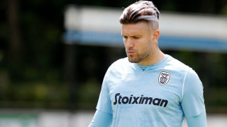 Ο Πασχαλάκης σε ρόλο κομμωτή!