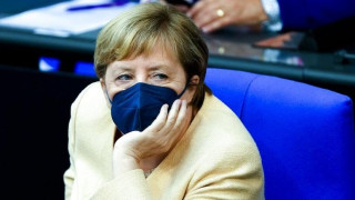 Γερμανικές εκλογές: «Χαστούκι» για την Μέρκελ - Με δάκρυα αποχαιρετά την καγκελαρία