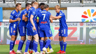 Χαριζακλής: Αουτσάιντερ η Ολομουτς των 16 γκολ;