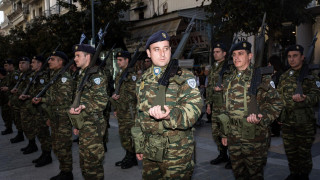 Δεν δικαιούνται τη σύνταξη του πατέρα τους οι άγαμοι γιοι στρατιωτικών