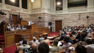 «Επιτροπή Αλήθειας»: Διαγραφή μονομερώς του χρέους και κήρυξη πτώχευσης