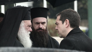 Ιερώνυμος: Η Πολιτεία είναι έτοιμη για υιοθεσίες από ομοφυλόφιλα ζευγάρια;