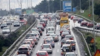 ΤΩΡΑ: Τροχαίο ατύχημα στον Περιφερειακό της Θεσσαλονίκης, στο ύψος της Νεάπολης 