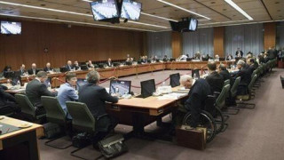 Η σύγκληση έκτακτης Συνόδου Κορυφής κρίνεται στο EWG της Τρίτης