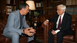 Παυλόπουλος: Θα φτάσω στα όρια των αρμοδιοτήτων μου για να μείνουμε στο ευρώ 