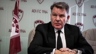 Super League 2: Χαμός στο ΑΕΛ - Ξάνθη - Μπούκαρε στον αγωνιστικό χώρο ο Κούγιας