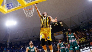 Ρωμανίδης: «Τα κεφάλια κάτω, ο αγώνας συνεχίζεται»