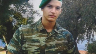 Συγκλονίζουν οι γονείς του αδικοχαμένου πεζοναύτη Φώτη Ανδρικόπουλου