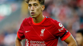 Λίβερπουλ: Γιατί ο Τσιμίκας εμφανίστηκε με μαυρισμένο μάτι στην προπόνηση