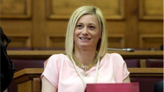 Ραχήλ Μακρή: «Και ναι, οι αγορές χορεύουν πεντοζάλη» (pic)