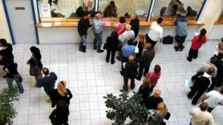 Μόνο 120 ευρώ για τους συνταξιούχους χωρίς κάρτα αυτήν την εβδομάδα