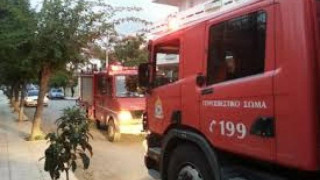 ΤΩΡΑ: Φωτιά σε διαμέρισμα στις Συκιές
