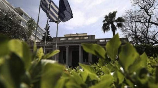 Ραγδαίες εξελίξεις - Στην Αθήνα ο Τσίπρας ενημερώνει τους Υπουργούς