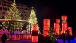 Θεσσαλονίκη: Η Αγίας Σοφίας φοράει τα...γιορτινά της!