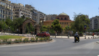 Θεσσαλονίκη: «Πρασινίζουν» Αγίας Σοφίας και πλατεία Ελευθερίας