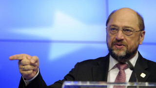Σουλτς: «Στην κόψη του ξυραφιού οι διαπραγματεύσεις»