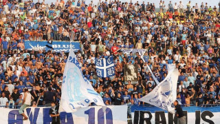 Πρώτη αποθέωση
