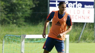 Και η Σάλκε για Ομάρ