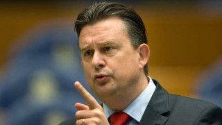 Ρόεμερ: «Να παραιτηθεί ο Ντάισελμπλουμ»