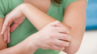 Θαυματουργό κόλπο για να αντιμετωπίσετε την φαγούρα από τσίμπημα κουνουπιού