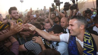 «Κάηκε» η Πόλη για Φαν Πέρσι! (video)