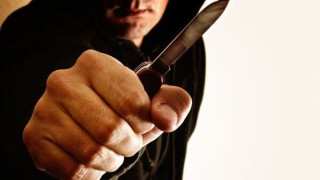 22χρονος μαχαίρωσε στο λαιμό 17χρονη στην Καβάλα!