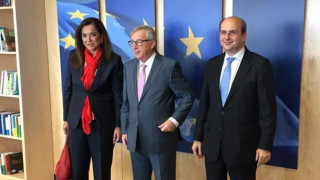 Συνάντηση Μπακογιάννη και Χατζηδάκη με Γιούνκερ στις Βρυξέλλες