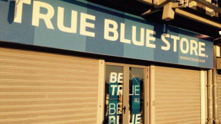«Be true be blue»  