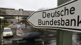 Bundesbank: Οι κεφαλαιακοί έλεγχοι στην Ελλάδα πρέπει να παραμείνουν σε ισχύ 