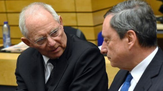 Φραστική επίθεση Σόιμπλε σε Ντράγκι: «Μη με περνάς για ανόητο!»