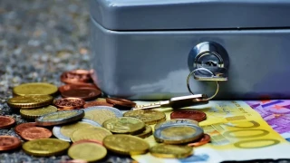 Ανατροπή στο κοινωνικό μέρισμα: Στο τραπέζι αλλαγή στην πληρωμή