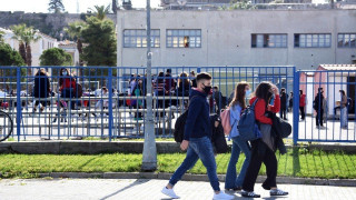 Επιστροφή στα σχολεία: Η μάσκα διχάζει τους ειδικούς