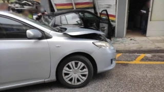 Παναιτωλικός: Τροχαίο ποδοσφαιριστή - Το αυτοκίνητό του μπήκε μέσα σε κατάστημα