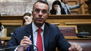 Σταϊκούρας: «Δεν είναι προτεραιότητα μας το Fuel Pass 3»