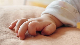 Γιατί Θεέ μου; Βρέφος 5,5 μηνών νεκρό από τον κορωνοϊό στην Κατερίνη
