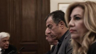 Στο Προεδρικό Μέγαρο οι πολιτικοί αρχηγοί