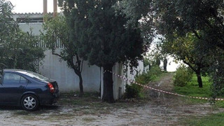 Επίθεση με τόξο και βέλη σε σπίτι πρώην πρωθυπουργού