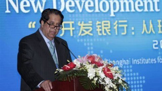 Η τράπεζα των BRICS άνοιξε τις πύλες της στη Σαγκάη