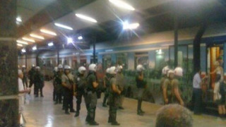 Ένταση, προσαγωγές και συλλήψεις στον Σταθμό Λαρίσης