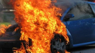Φωτιά σε αυτοκίνητο στη γέφυρα Σχολαρίου