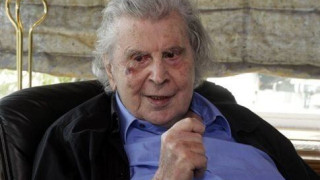 Έκκληση Μ.Θεοδωράκη να «διακοπεί η μνημονιακή πορεία καταστροφής»