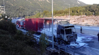 Φωτιά σε νταλίκα στην Εγνατία