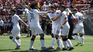 Άλλαξε όλη την 11άδα ο Φαν Χάαλ (Vid)