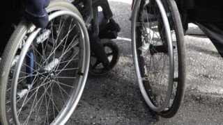 Στη «μέγγενη της νέας συμφωνίας» τα ΑμεΑ και οι οικογένειές τους