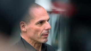 Βαρουφάκης: Η μητέρα μου ήταν μέλος ακροδεξιάς τρομοκρατικής οργάνωσης